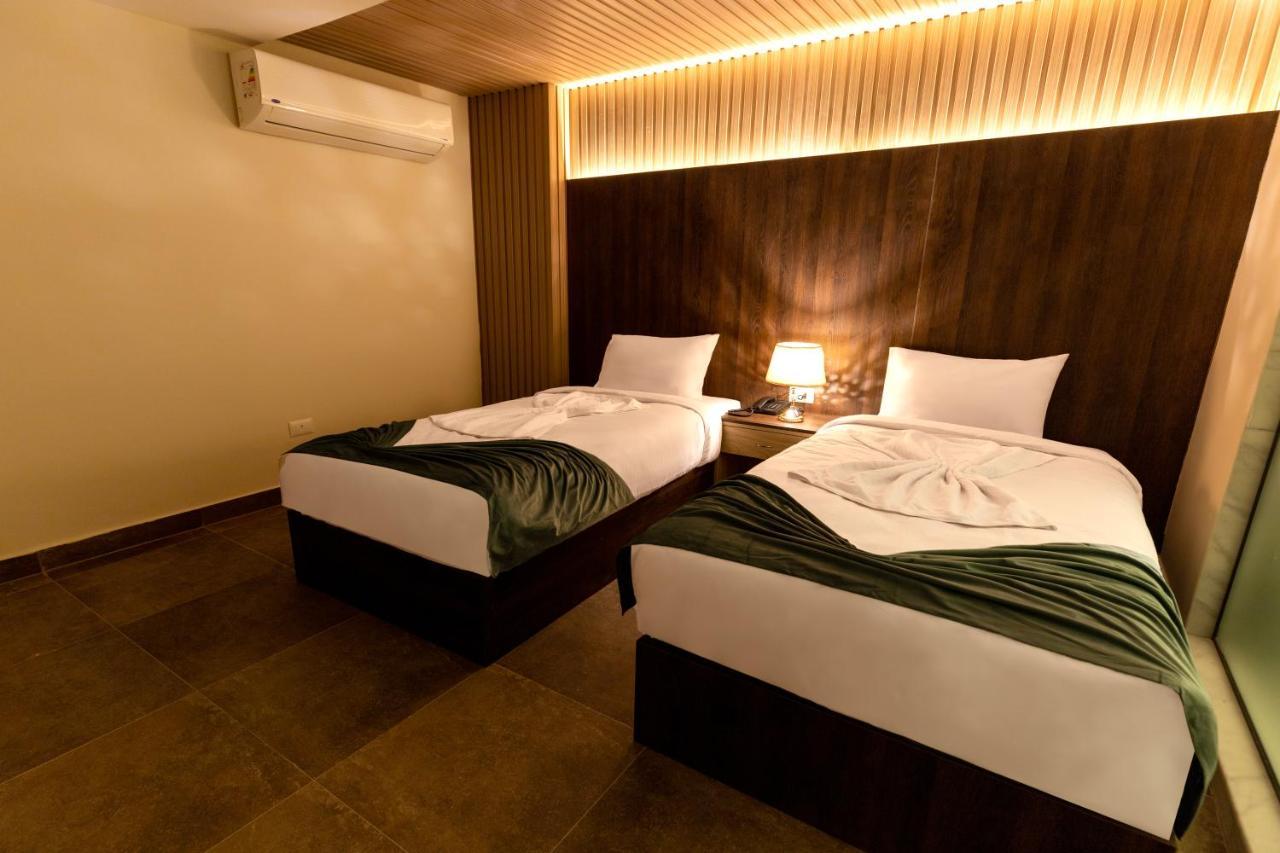 Blue Pyramids Eyes Hotel Al Kawm al Akhdar Eksteriør billede